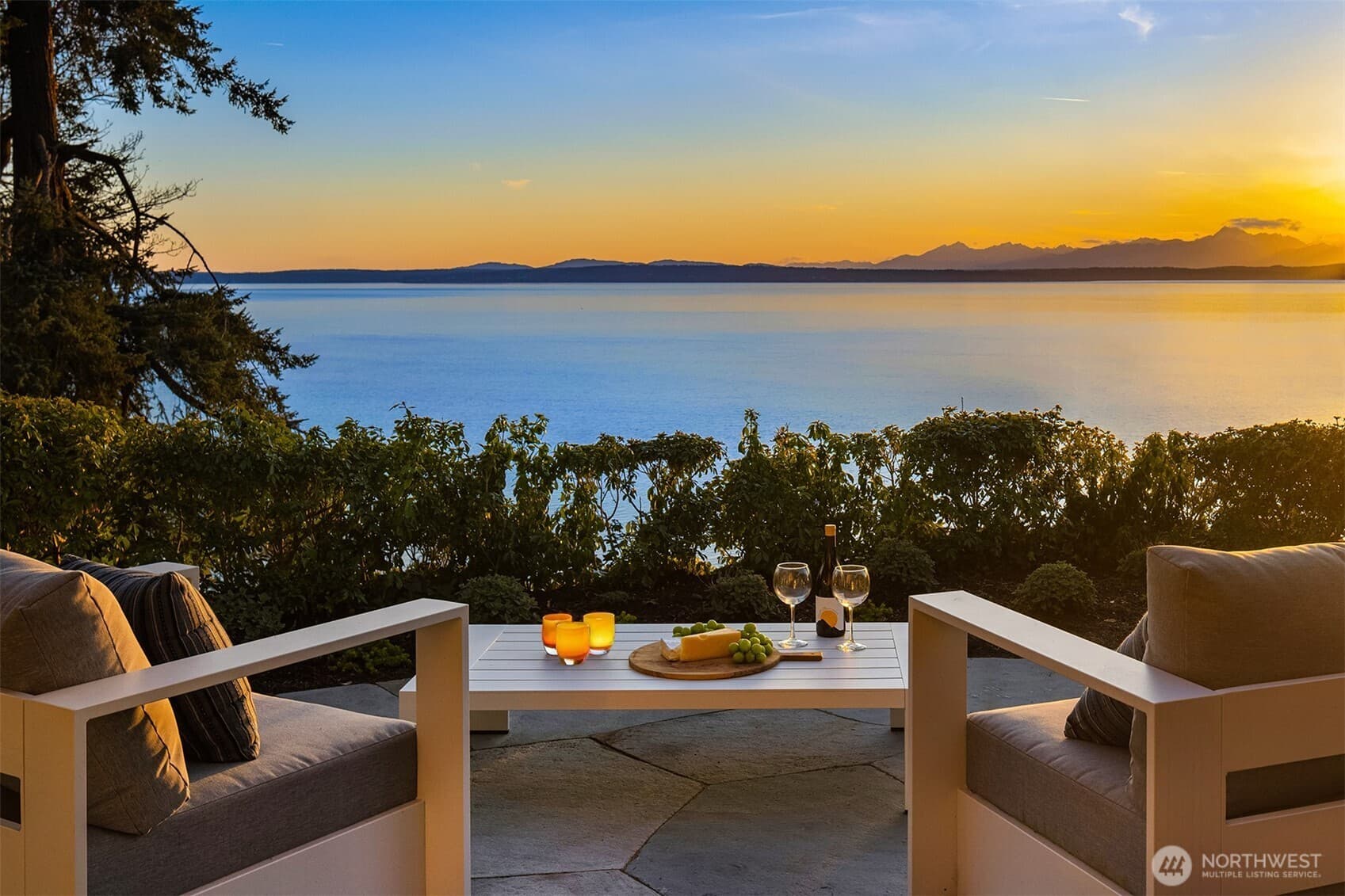 1206 NW Culbertson Drive — golf course home near Seattle Golf Club, Washington