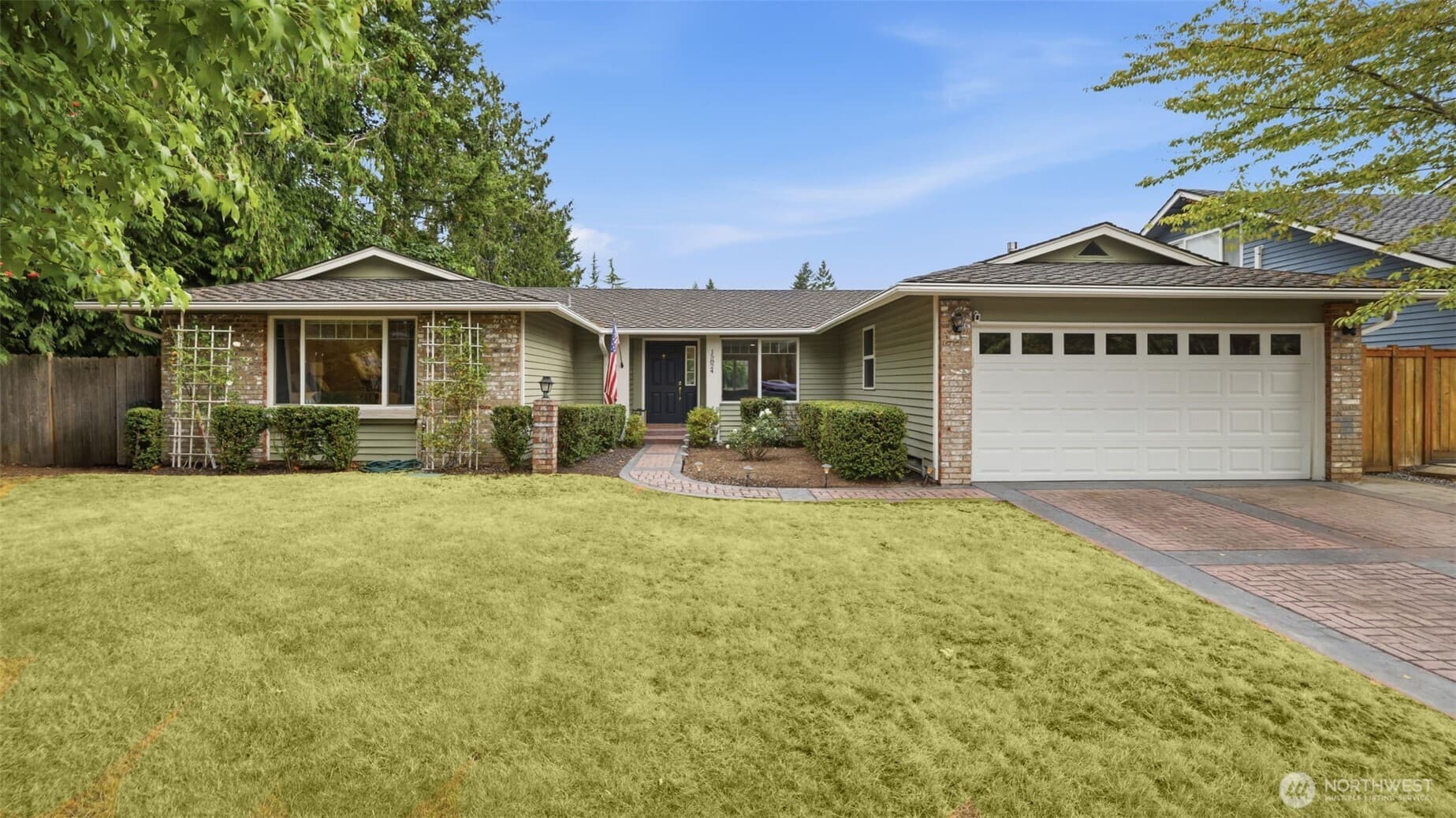 15824 SE 170th Street — golf course home near Washington golf community, Washington